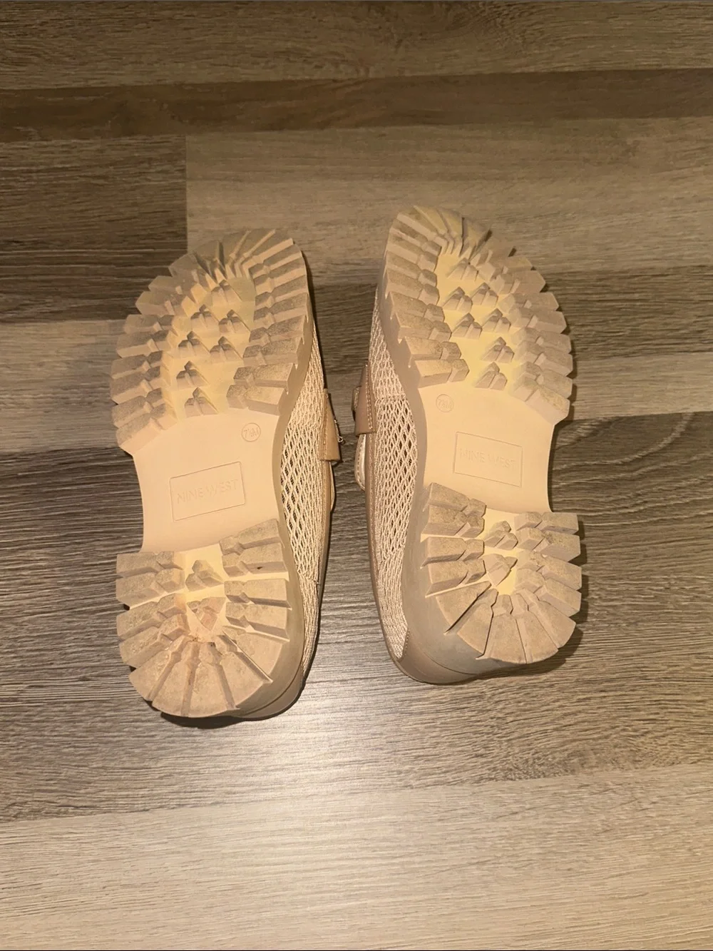 Nine West Tan Chunky Chain-Trim Loafers